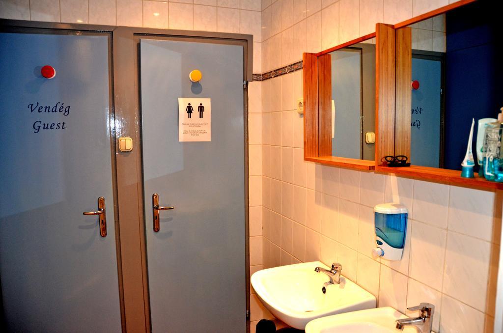 Cooltour Hostel Budapest Exterior foto